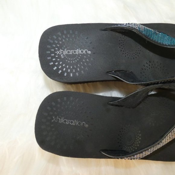 Xhilaration Sequin Flip Flops 7M - Picture 8 of 10